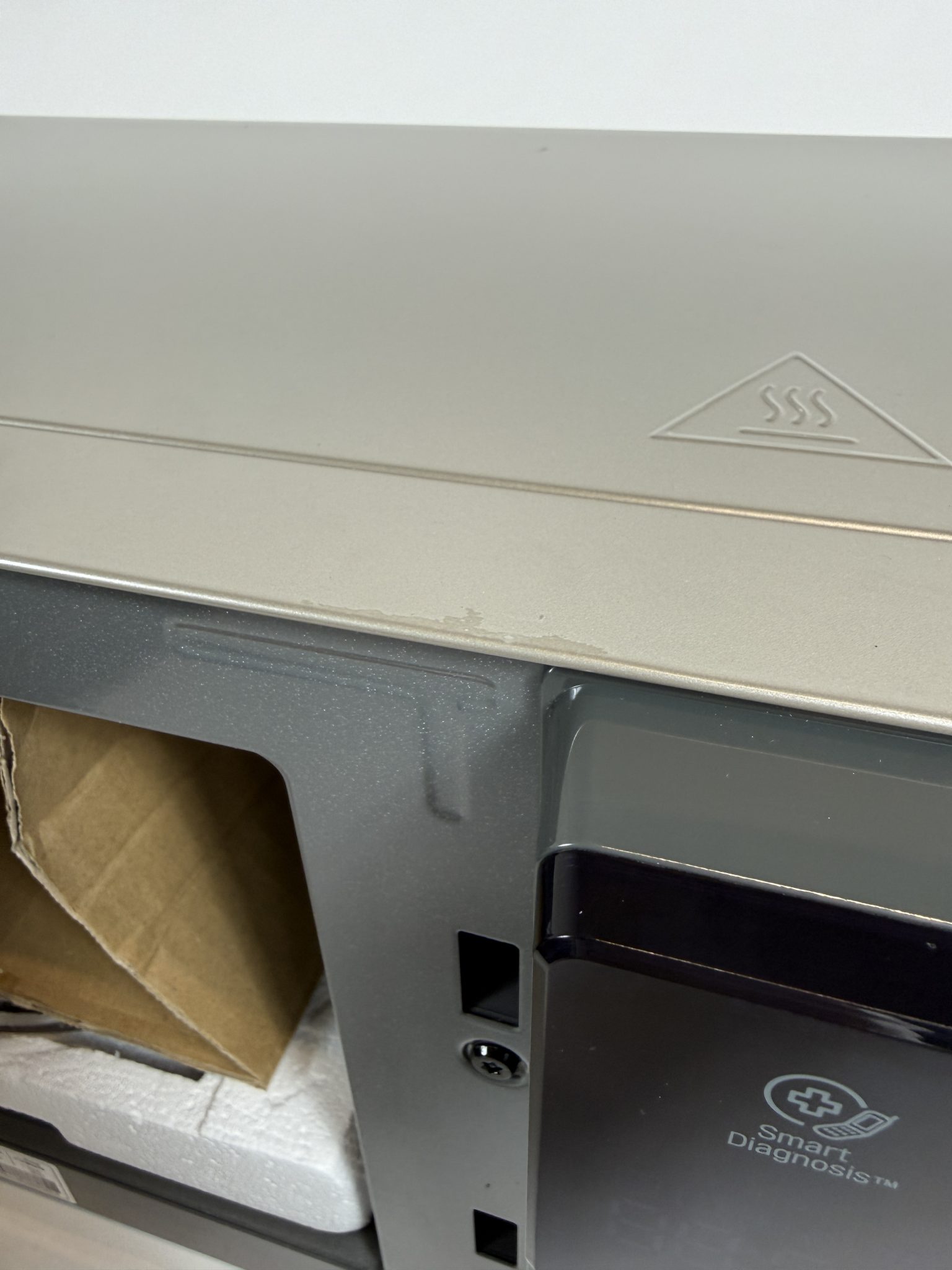 LG MS2595CIS mikrobangų krosnelė