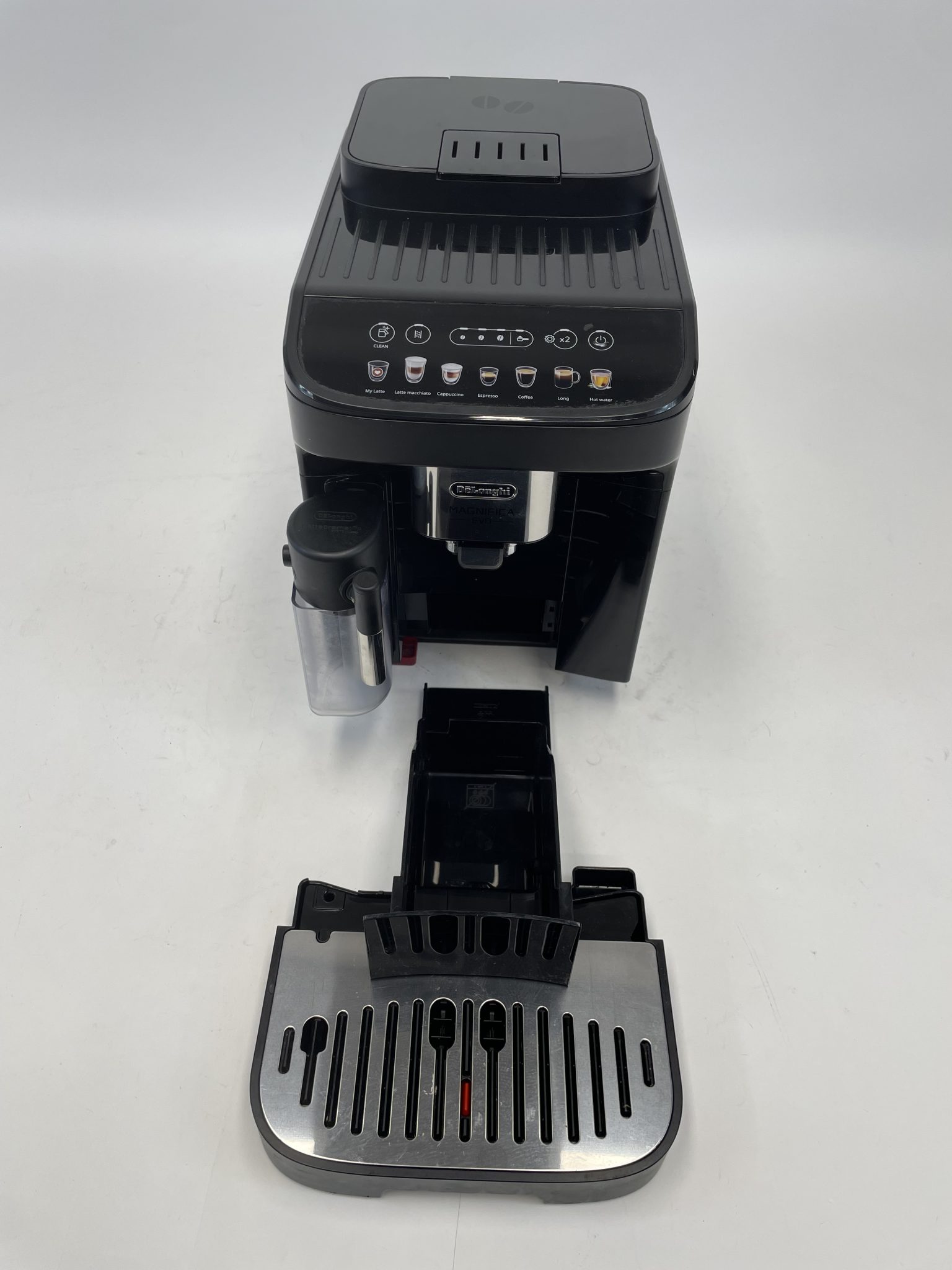 Delonghi Magnifica Evo kavos aparatas