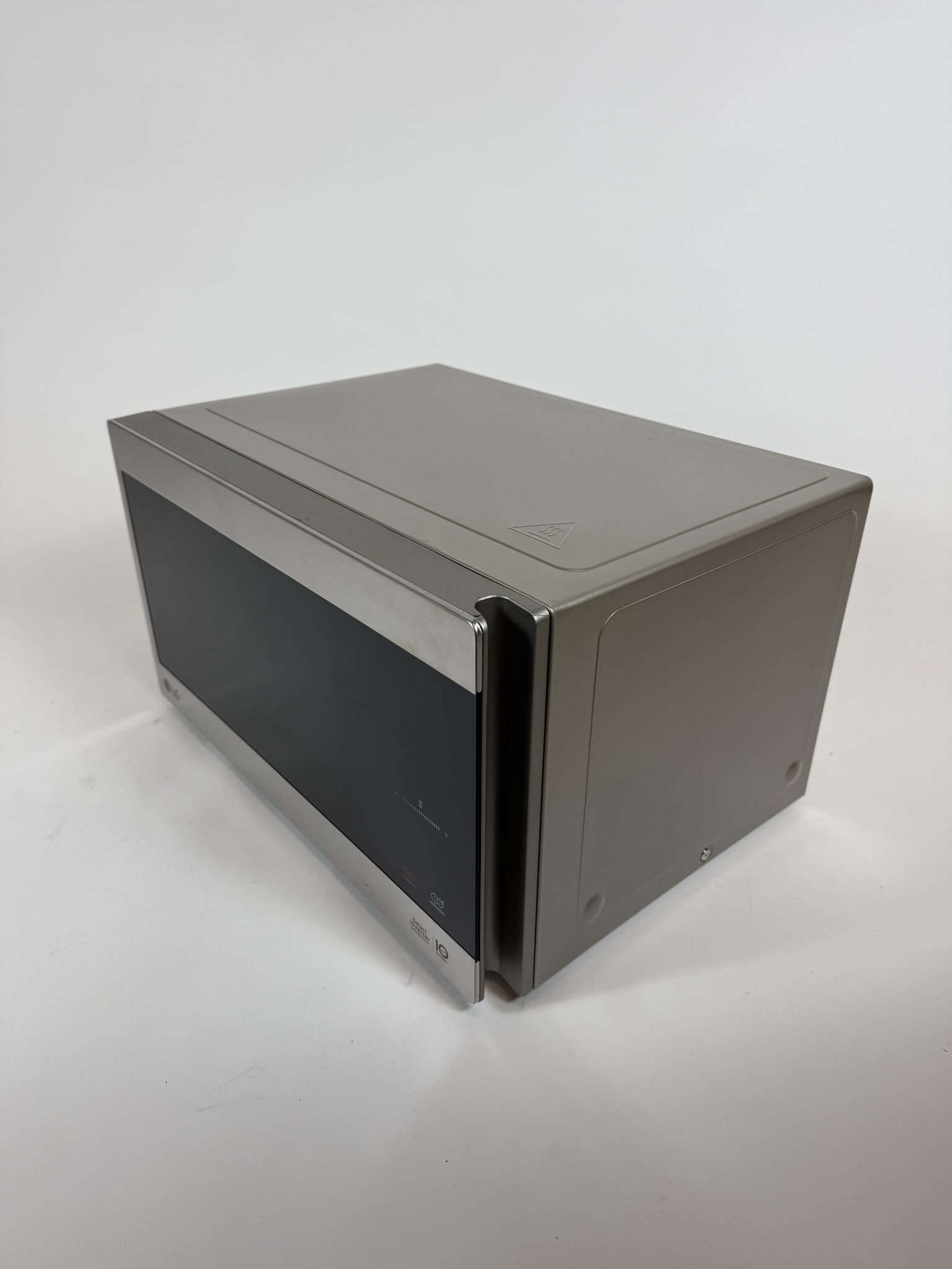 LG MS2595CIS mikrobangų krosnelė
