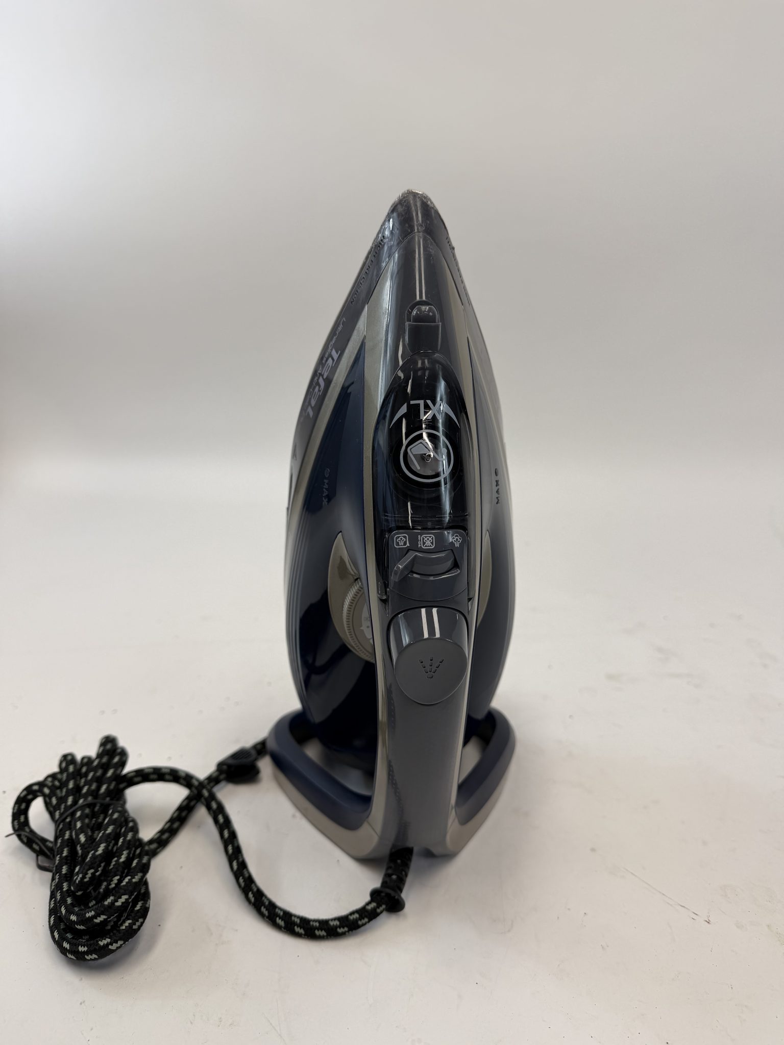 Tefal Ultragliss Plus 2800 garinis lygintuvas